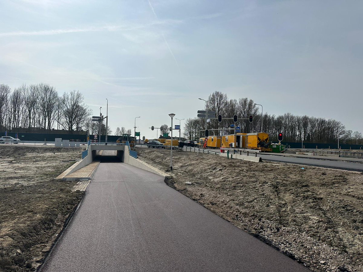 PERSBERICHT: Kom donderdag 28 maart om 15.00 uur naar de opening 🎉 van de fiets- en voetgangerstunnel #N286 #fietsvoetgangerstunnel🚶‍♀️🚴‍♂️ #Heijmans #opening #iedereenvanhartewelkom #ToekomstigTholen
👉 obi41.nl/yuewxphs
