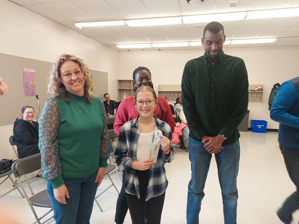 Félicitations à nos gagnants de 6e année pour le concours d'art oratoire. On est fière de l'effort de tous les participants. <a href="/cpf_sk/">CPF Saskatchewan</a> <a href="/RCSD_No81/">YQR Catholic Schools</a> <a href="/ecole_elizabeth/">École St. Elizabeth</a> <a href="/GriffonsRCSD/">Ecole St Angela</a>