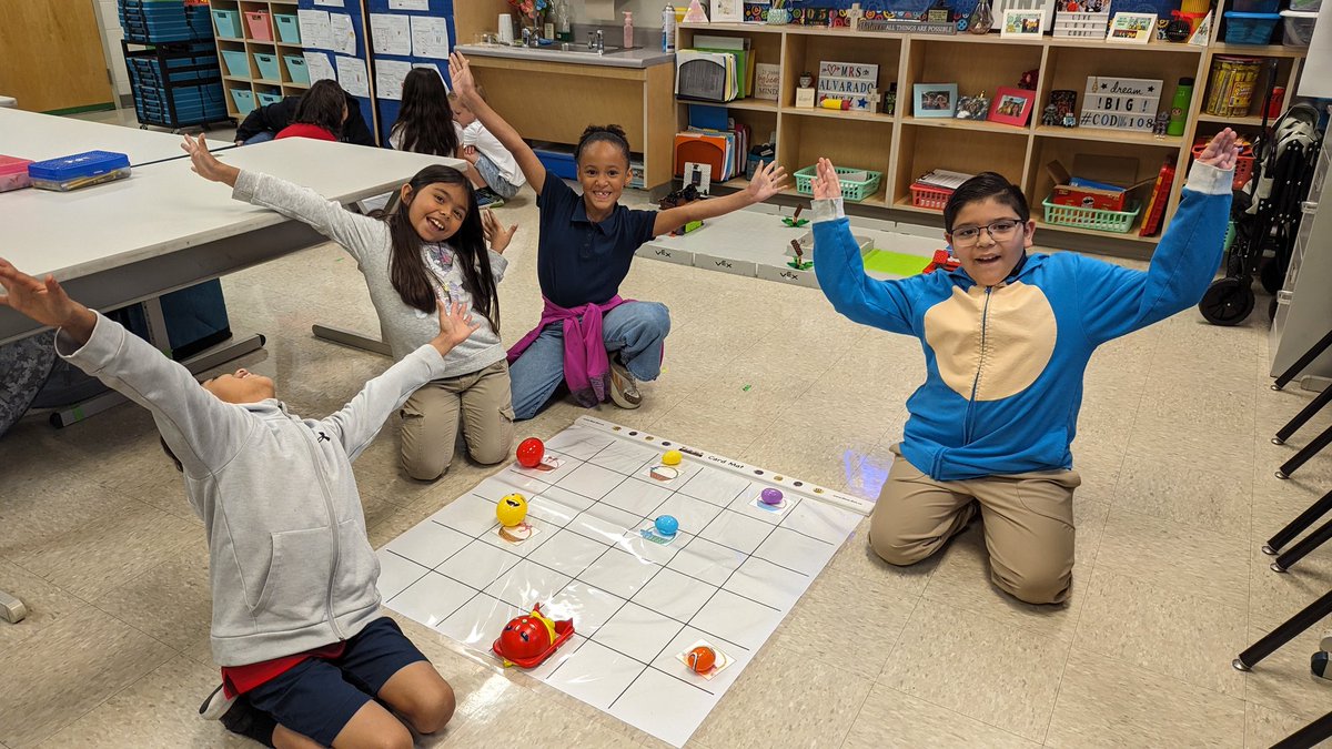 Ocelotscode's tweet image. ๐ฐI want to CODE with some BUNNY! Today's secret ingredient for our Bee-Bot coding challenge was our Character Strong trait of the month "Cooperation"!๐ฐ#OcelotsCode #Coding108 @CharacterStrong