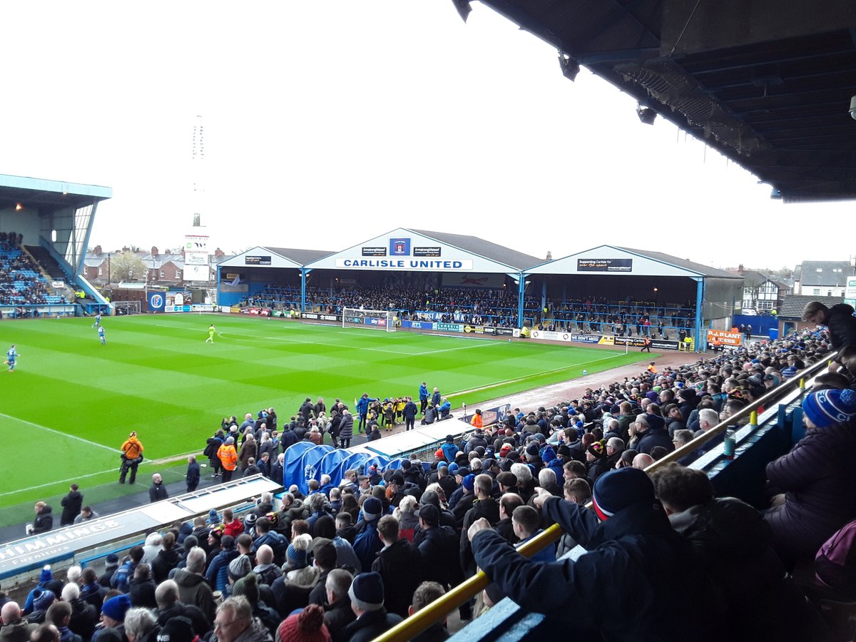 Ground 81/92 Long trip up to Carlisle, one of the best old grounds left. Standing on 3 sides, lovely old wooden seats. Very strange converted floodlights on 3 sides of the ground. Busy weekend coming up Spurs home & away + 2 new grounds Lincoln & Harrogate @Alexcraiggh #92club