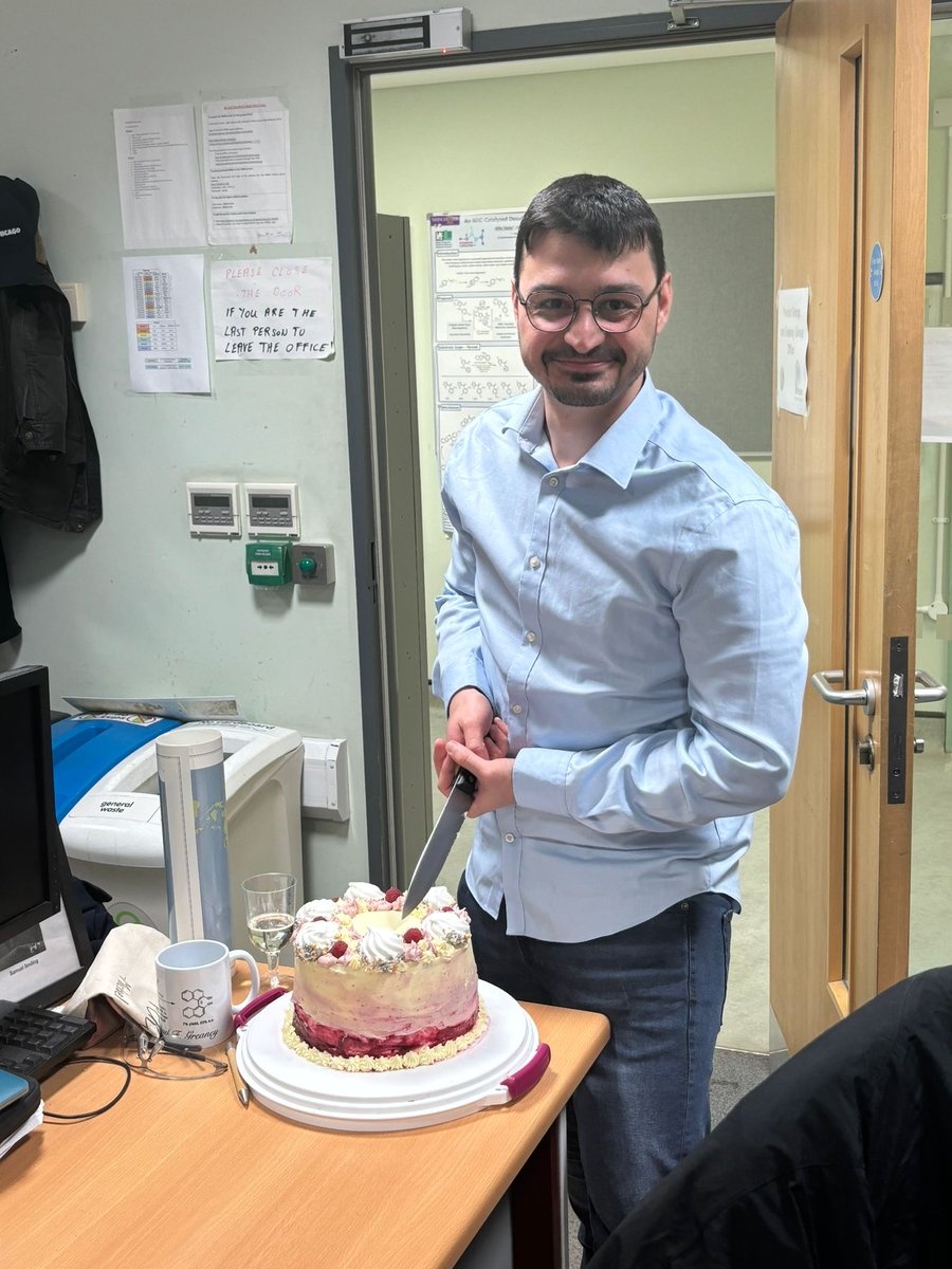 greaneygroup's tweet image. Big congrats to Tasos for passing his PhD viva today! Many thanks to @cjoneschemistry and @JamesLabChem for examining!
