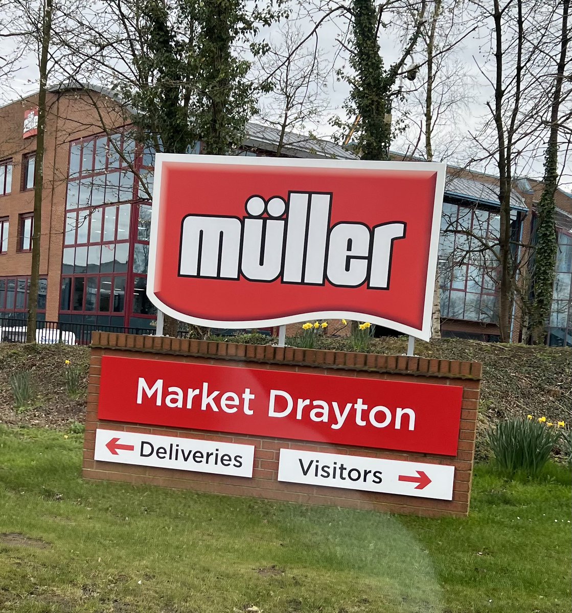 Louise Connop tweet media