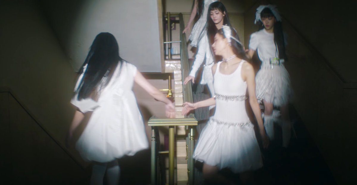 ILLITちゃんデビュー曲で心がっつり掴まれてる