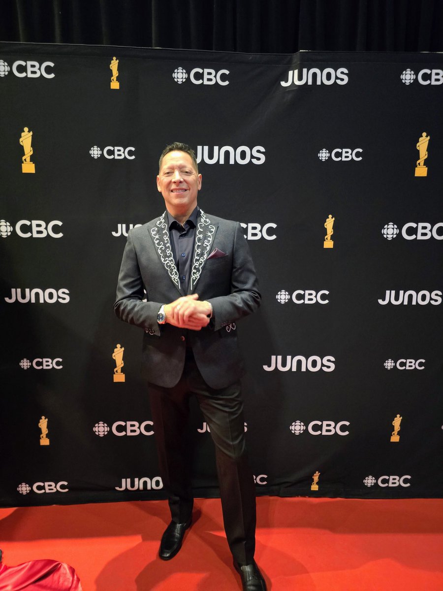 What a fabulous evening at the Junos, and what a privilege to be a part of a history. Not only did we speak our Mi’kmaw language on the Juno stage, but we also presented as Two-Spirited representatives of Wabanaki. Watch YouTube link: youtu.be/FsWQs3hOsOo?si…