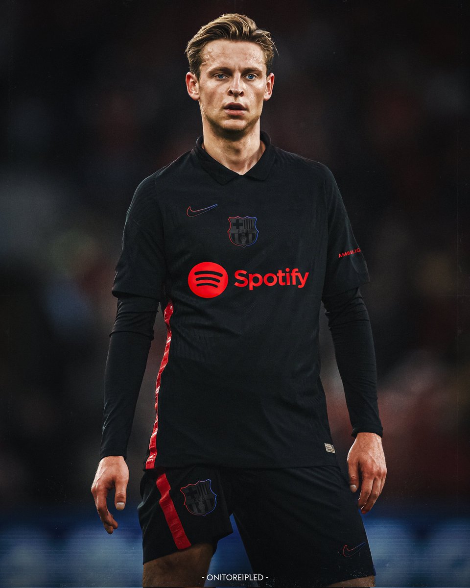 FcbnewsBR's tweet photo. Frenkie De Jong no provável segundo uniforme do Barcelona para a temporada 2024/25. 

🎨 @onitoreipled https://t.co/Ixj9QkzHHS