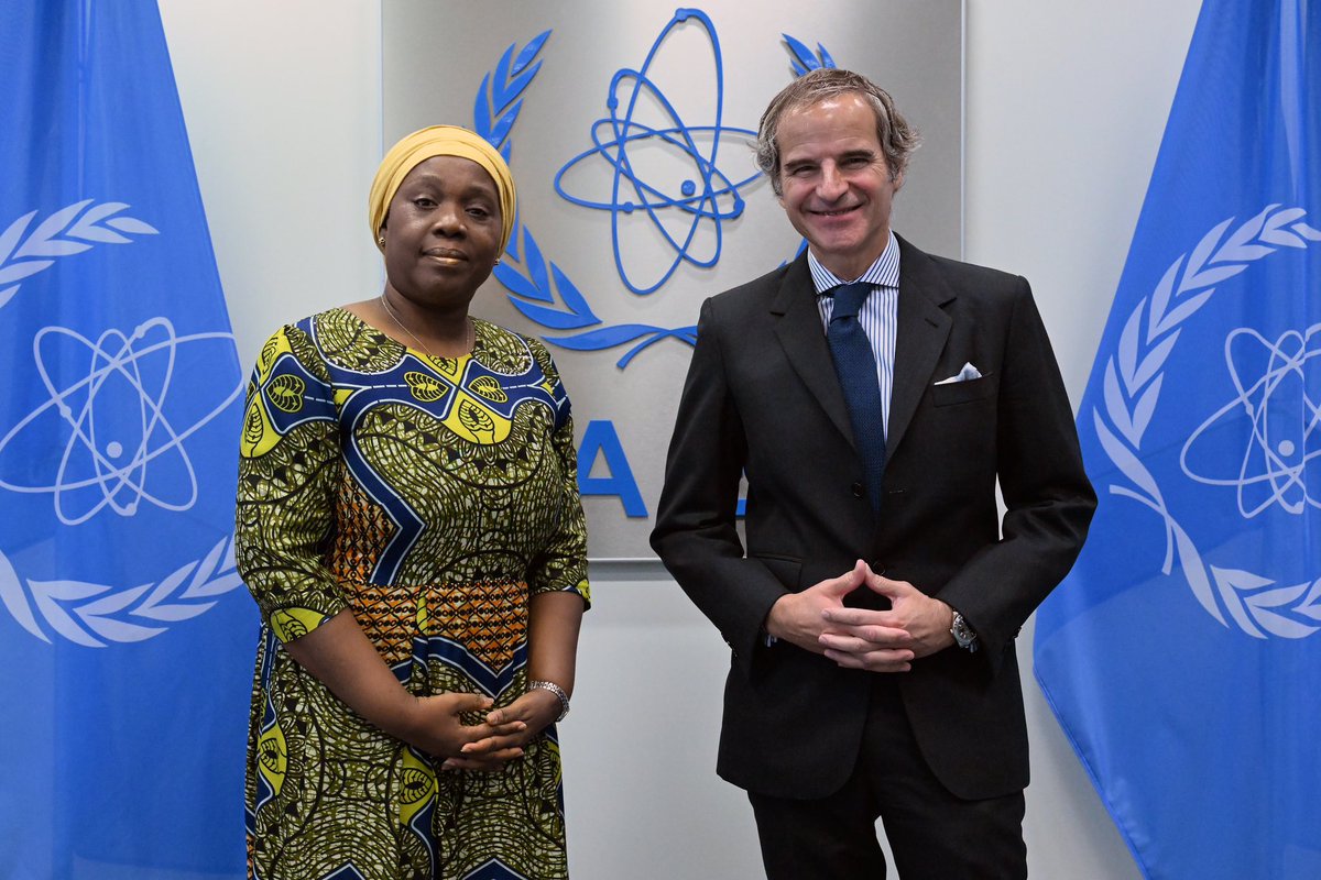 Pleased to meet with Liberia’s Foreign Minister @NyantiSara. Liberia 🇱🇷 is set to benefit from @IAEAorg’s programmes: we’ve agreed to work closely on agriculture, health through #RaysOfHope, and environmental protection, leveraging nuclear science for development and well-being.