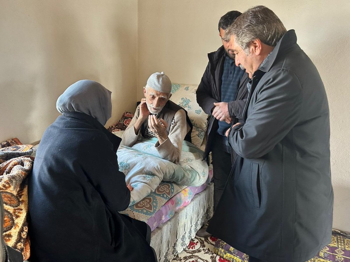 Cebrail Berkan amcamızı ziyaret ettik, hayır duasını aldık. Rabbim şifa versin inşallah.