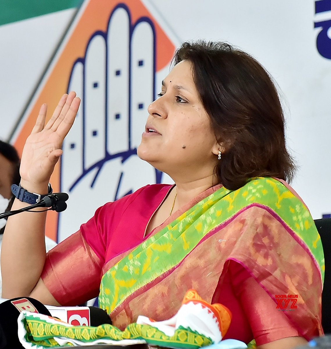 Desi Thug tweet media