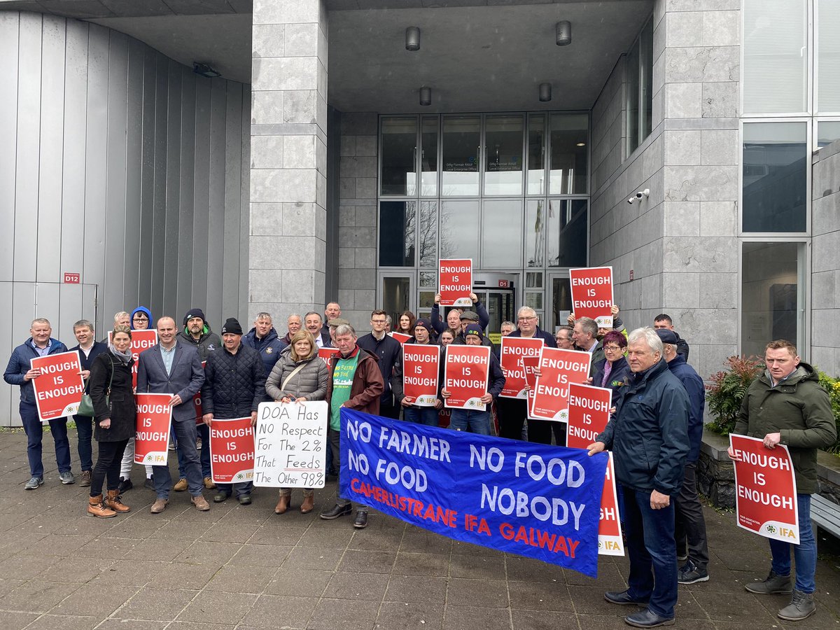 Galway @IFAmedia protest at @GalwayCoCo offices today.
#Enoughisenough @RoyGalway @Galwaybayfmnews @ConnachtTribune @TuamHerald @rtenews @TG4TV