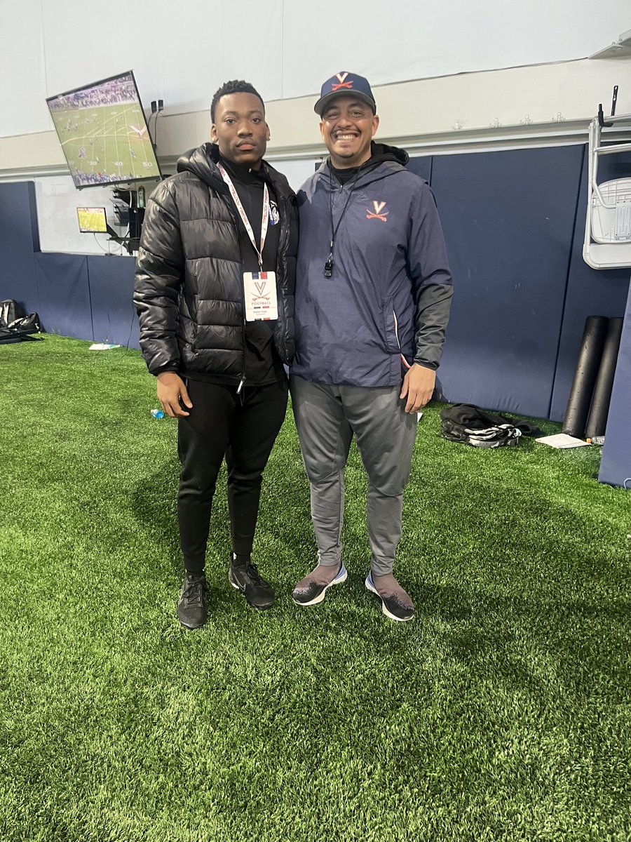 After a great talk with @Coach_TElliott I am extremely blessed to revive an offer from The University of Virginia!!! @CoachCCox @CoachT_59 @A1__Performance @DaveNitta @SpeedhouseV @RivalsFriedman @WillVapreps @RivalsJohnson @UVAFootball @TuscaroraFB