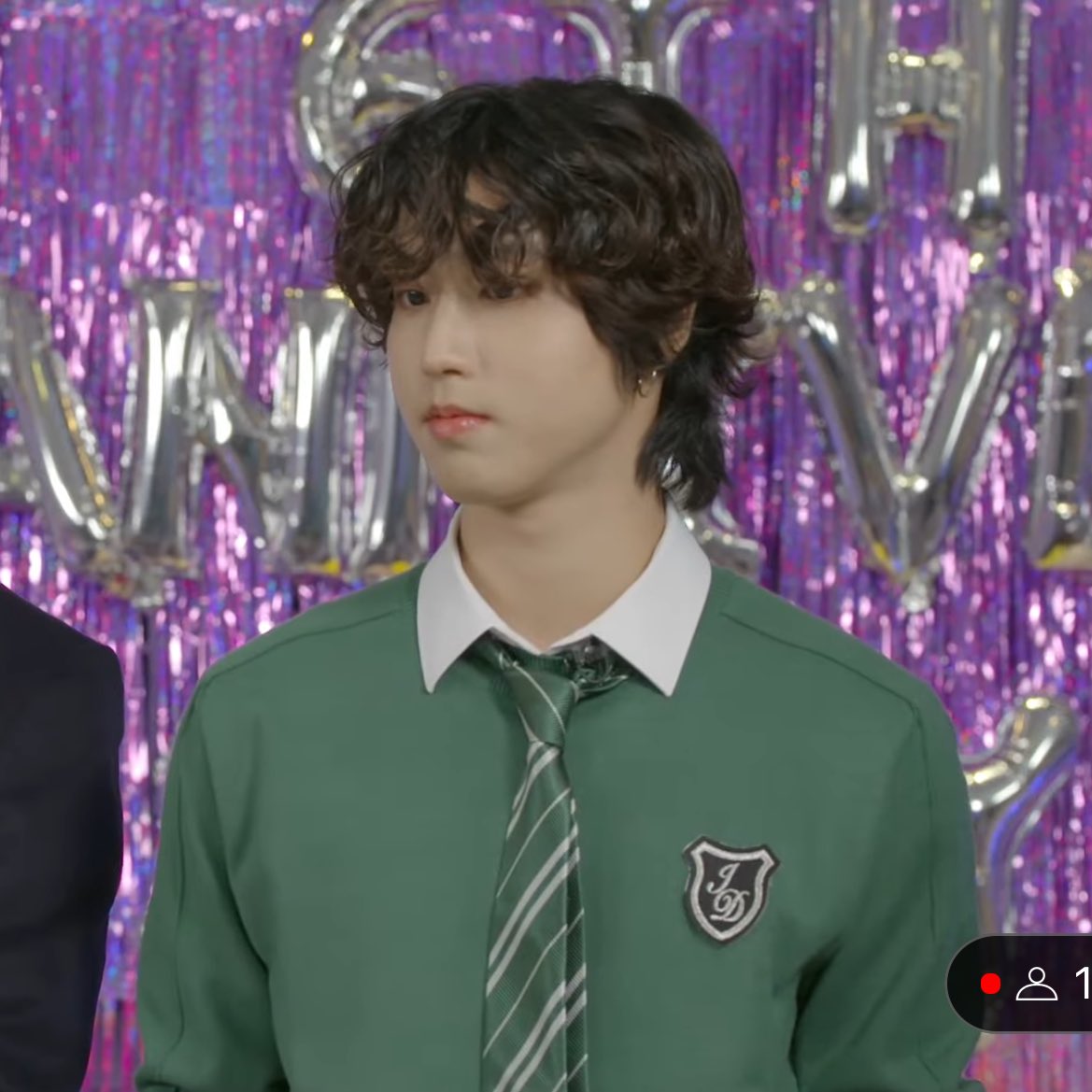 HAN AND LEEKNOW TODAY 💚🤍