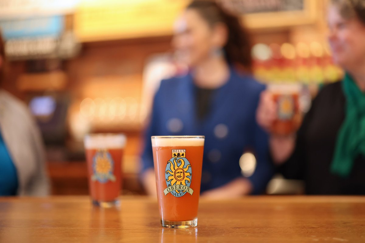 Every Michigander knows it’s not spring until they've had their first Oberon of the season 🌞   Cheers to Oberon Day, cheers to spring (fingers crossed), and cheers to Michigan! 🍻