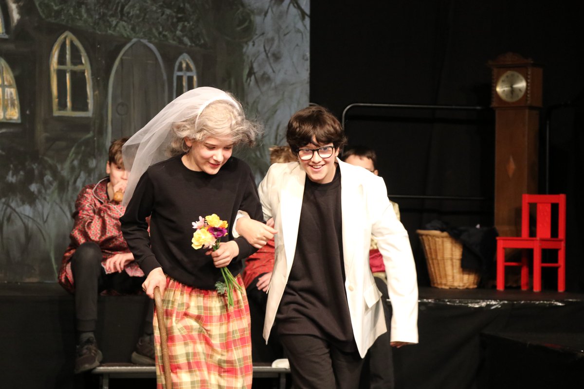 Town Close School tweet media