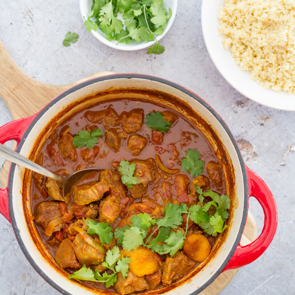 easypeasyfoodie's tweet photo. Lamb, spices and apricots cook together slowly to make this simple tagine. Quick to prepare and full of flavour, let the oven do the work this Easter! https://t.co/zyg04I4nNO
#lamb #lambtagine #tagine #apricots #couscous #easter2018 #easterlamb #easterlunch #easterfood https://t.co/Xi6fPM0oqN