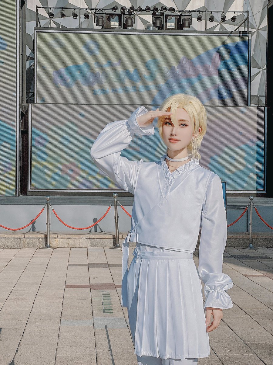 ✨
아무 소식 없는 널
같은 자리에서 기다렸어