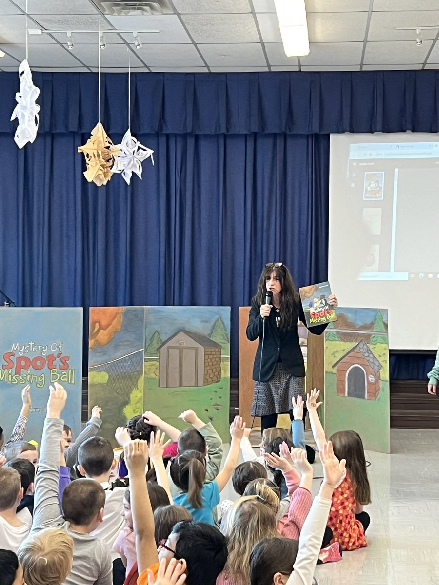 Interactive theater!! Our students are having a blast acting out the Mystery of Spot’s Missing Ball! Thank you <a href="/theshsp/">SHSP</a> 📘🐶🎾