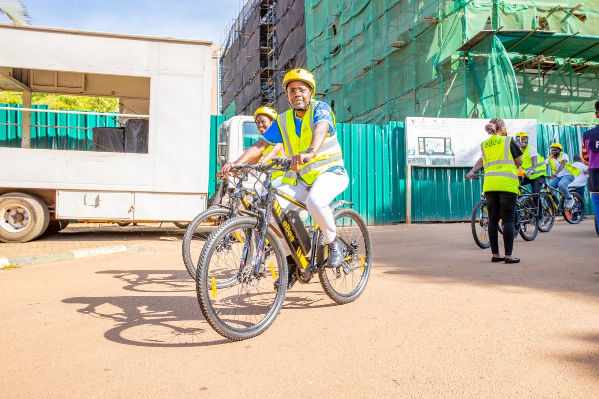 Kampala Capital City Authority (KCCA) (@kccaug) on Twitter photo Our Director Engineering and Technical Services- Eng. Justus Akankwasa calls on the public to embrace cycling 🚴 as a smart and sustainable mode of transport.
More on cycling read this <a href="/newvisionwire/">The New Vision</a> article here newvisionapp.page.link/mq5iaNbnauaj84…
#KlaSmartCity Our Director Engineering and Technical Services- Eng. Justus Akankwasa calls on the public to embrace cycling 🚴 as a smart and sustainable mode of transport.
More on cycling read this <a href="/newvisionwire/">The New Vision</a> article here newvisionapp.page.link/mq5iaNbnauaj84…
#KlaSmartCity