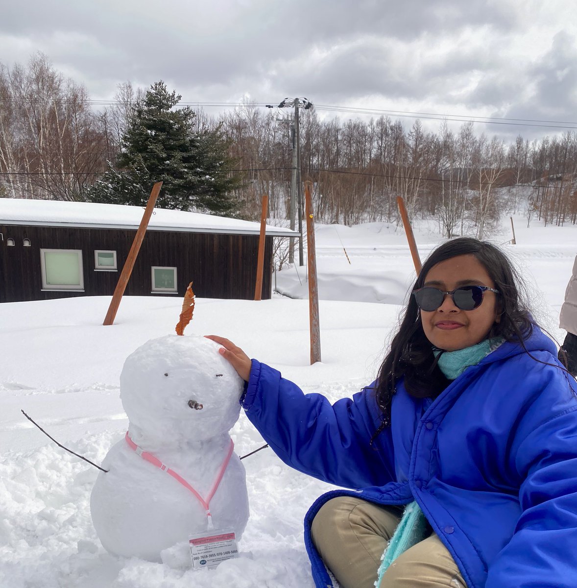 Is it Aruba - the snowman? Since it has my ID Card? If yes, Two Aruba’s in one frame, one human, and the other is a snowman! If yes, are they both climate activists? 🧐