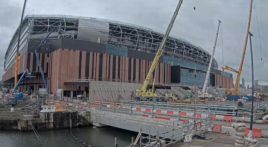 Work on the barrel cladding across the northern half of the west stand has now started. 🚧