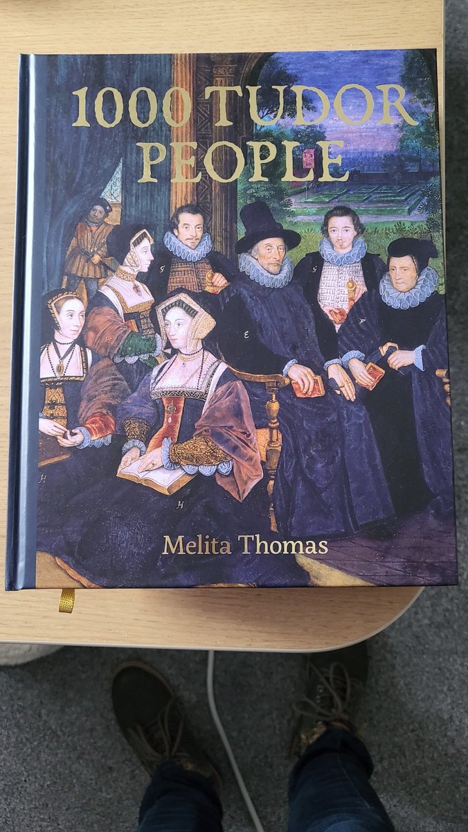 #1000TudorProple Author copies have arrived. I'm thrilled! So many thanks to my wonderful publishers, who have created a thing of beauty.  @graffeg_books