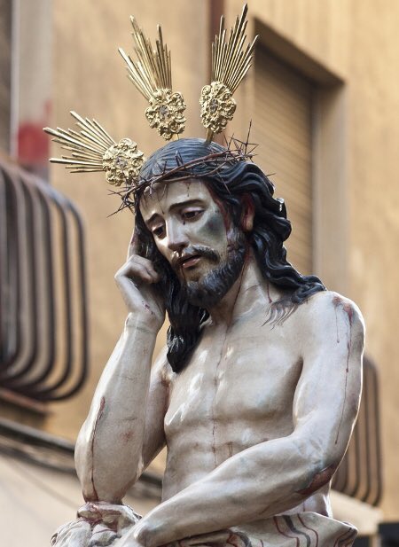 ¿El jueves? Que va, tío. Estoy muerto. Hasta el domingo no contéis conmigo.