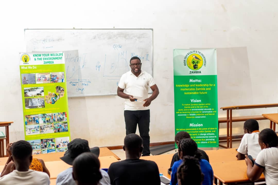 Dr Christopher Imakando, our Capacity Development Officer, gave a #bat talk at the 'Know your Wildlife and Environment Zambia' (KWEZ) event that took place last week, sharing his knowledge & passion for #batconservation. Thank you KWEZ for the opportunity to collaborate.