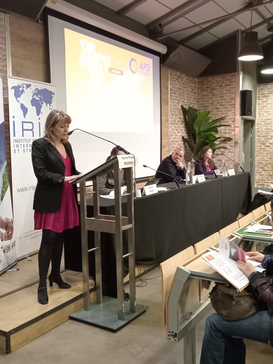 InstitutIRIS's tweet photo. [COLLOQUE IRIS/AFD] 
📢💬@DidierBillion, directeur adjoint de l'IRIS et @bourzai, directrice du département Amérique latine de l'@AFD_France ouvrent le colloque . 
🌎♻️ https://t.co/xRwz9JJj1O