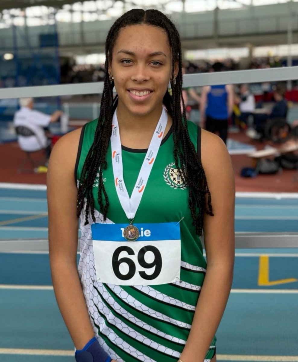 Congratulations to Leah Horan who, following the NI and Ulster Indoor Championships earlier this month, competed in the Irish National indoor finals in Athlone on Saturday 23 March.  Leah threw a PB of 9.32m in the shot put, winning Bronze in her age group. @BHS__Sport