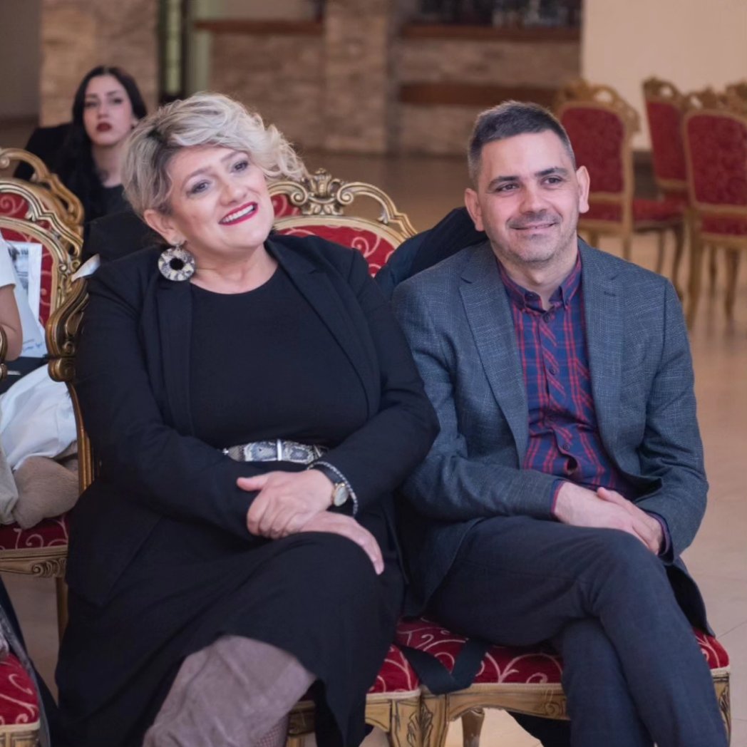 Oсми Интернационални фестивал музике "Примавера" свечано је затворен синоћ у Етно-селу "Станишићи".
 
Ове године на фестивалу је учествовало 550 такмичара и 81 образовна институција из Републике Српске, Србије, Црне Горе, Словеније Хрватске и Босне и Херцеговине.