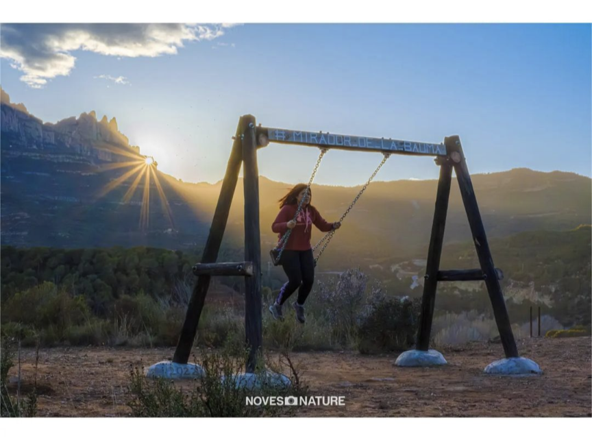 Geoparc's tweet photo. El mirador de la Bauma ofereix una panoràmica excepcional de la muntanya de Montserrat! 🤩
Moltes gràcies @noves_photonature (IG) per aquesta foto, amb #flordesol inclosa! ☀️
#geoparc #geoparccatalunycentral #trepitjaelgeoparc #tastaelgeoparc #viuelgeoparc https://t.co/mVcMo6ew9G