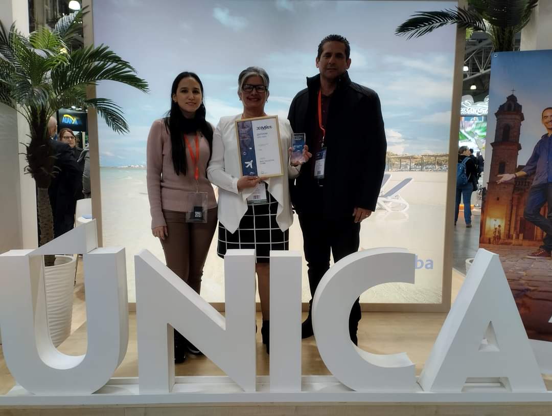 Aplausos 👏para la representación de #CubaUnica en la Feria Intourmarket #Moscú, 2024.
✨Reconocimiento al mejor stand colectivo.
📸Con información de Gran Caribe Hotels 
#Cuba #TTC #túereslanoticia