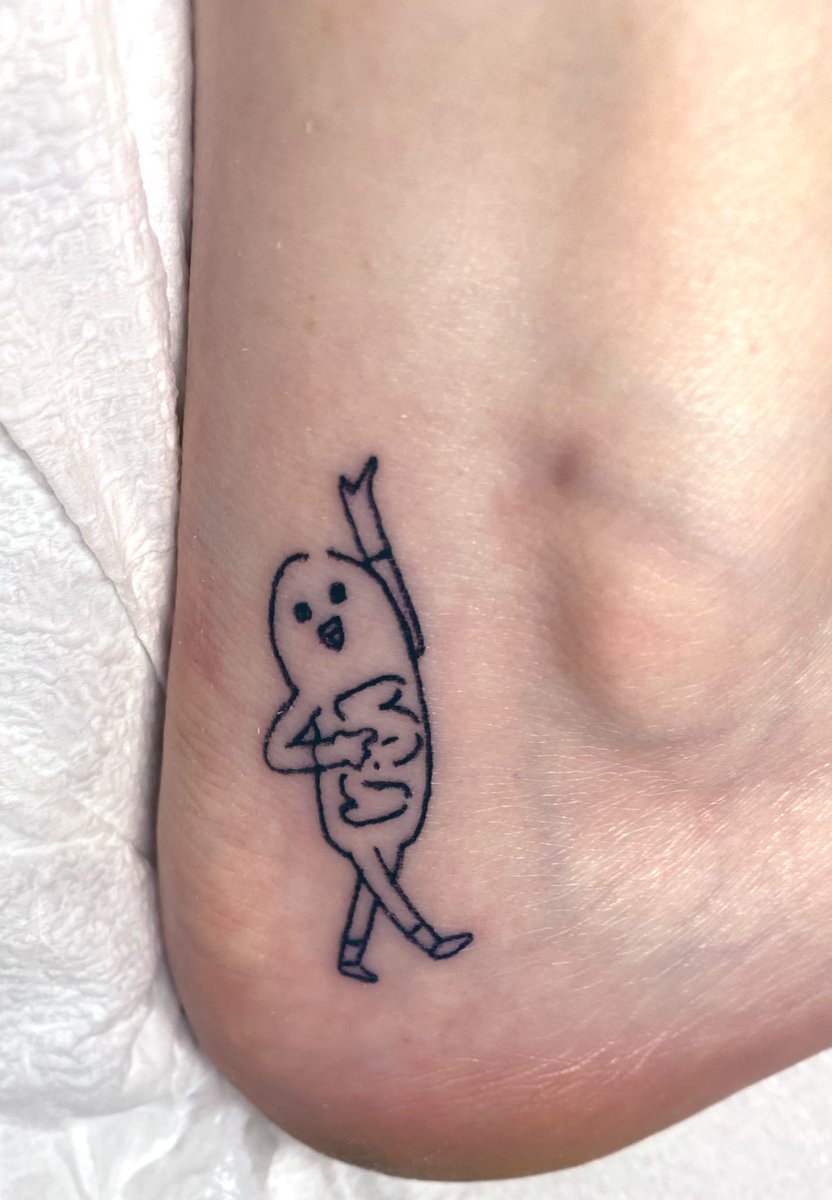 DayeanneHutton's tweet photo. Well - I did a thing!! Look at my perfect boy!! 

@HawtDawgPics I hope you approve 🤭

Kate’s doodle of Hawt Dawg Man lives forever on me to bring me joy &amp; celebrate all that @LifeIsStrange / @DONTNOD_Ent mean to me❣️ 

S/o to @JessReefTattoos for being the GOAT 🫶🏼 https://t.co/VqaVeD4gNU