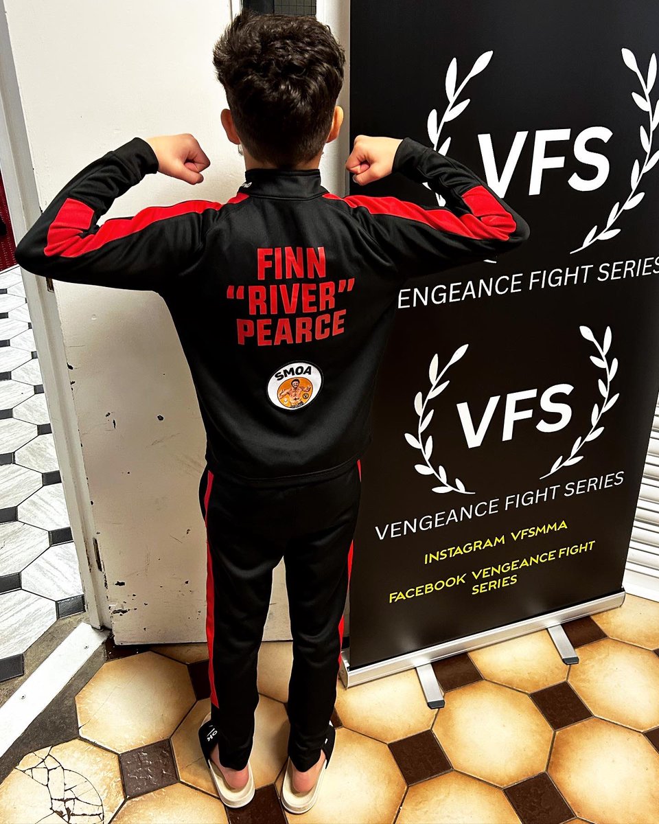 @frp2013_smoa of @newportmma puts in a great effort against an older opponent from a top gym #strikekingsbradford and gains a very respectable draw @vfsmma_ Congratulations to both fighters also for a great match up 🤝💯 #vfsmma #newportmma #frp13🥷🏿 #welshrocky #teamsmoa👹