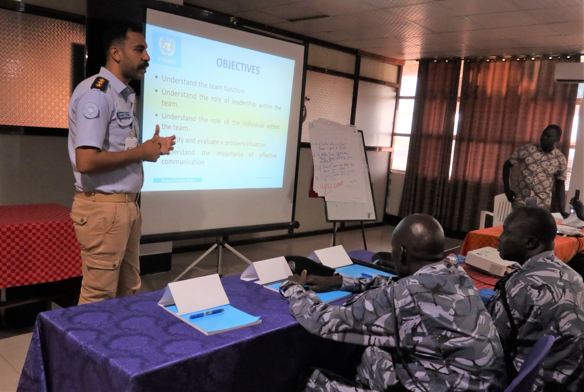 #PeaceBegins with capacity building 🤝🏾
Some 25 senior officials serving with the #SouthSudan National Police in Bor 🇸🇸 participated in a training organized by the #UNMISS <a href="/UNPOL/">United Nations Police</a> team, aimed at improving leadership and management skills.

Read more: bit.ly/3TywKB7
#A4P