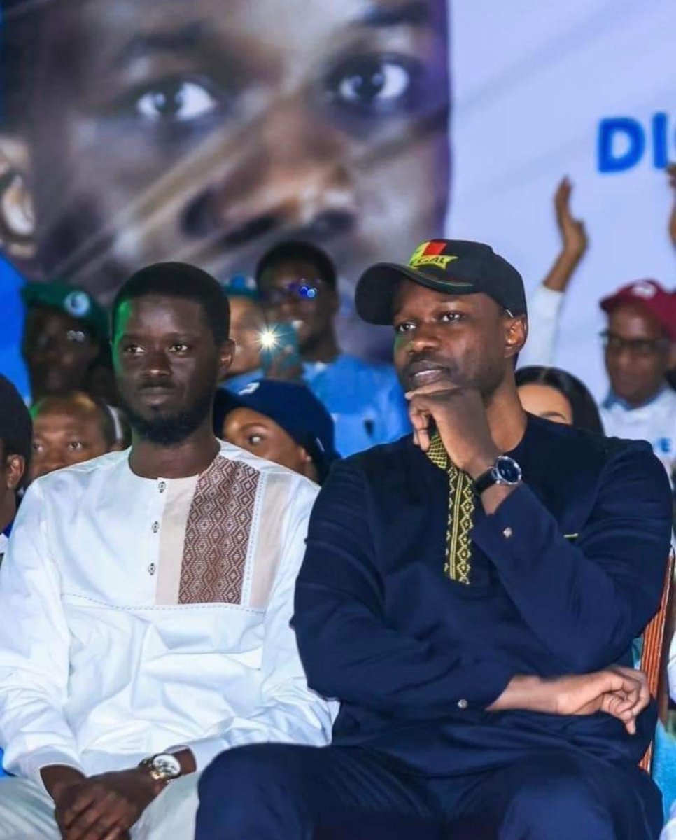 Que dire si ce n'est bravo 👏🏿o peuple sénégalais et a cette vaillante jeunesse!!!✊🏿 #SenegalElections