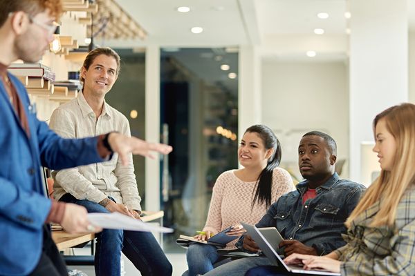 12 Networking Tips for Introverts buff.ly/3PCH3mB #careers #careerstips