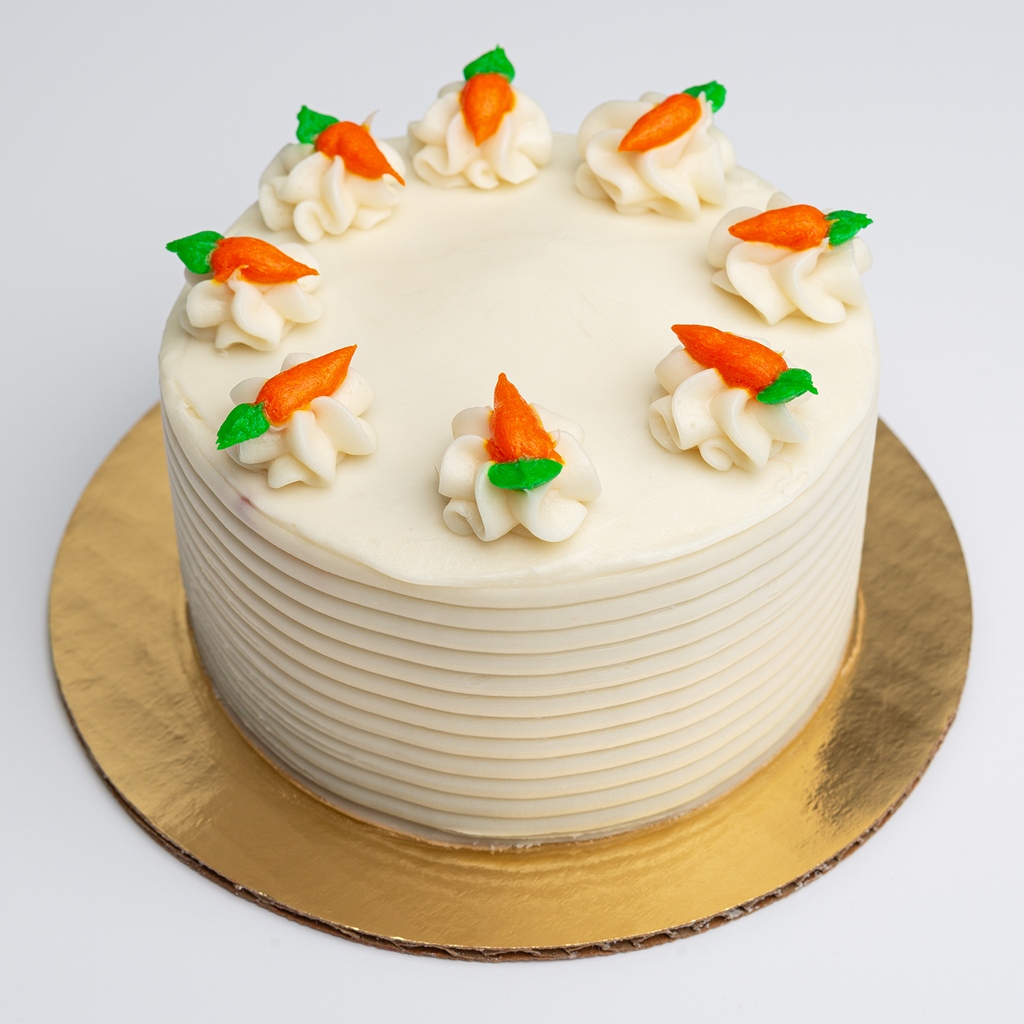 Timelesscoffee's tweet image. 4" lunchbox cakes. Tiny cakes for people of any size. Order at timelesscoffee.com.