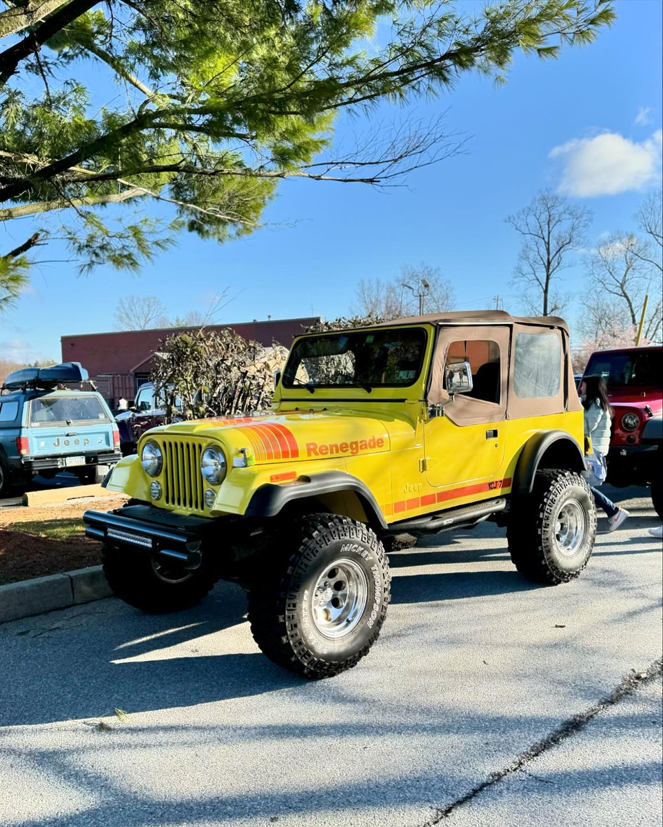 Quadratec's tweet photo. A few from our Jeeps & Java on Sunday! #quadratec #jeepsandjava #jeepnation #jeep #jeeplove #jeepparts #jeepgladiator #jeepwrangler #jeepsofinstagram https://t.co/MIr0R7MGSC