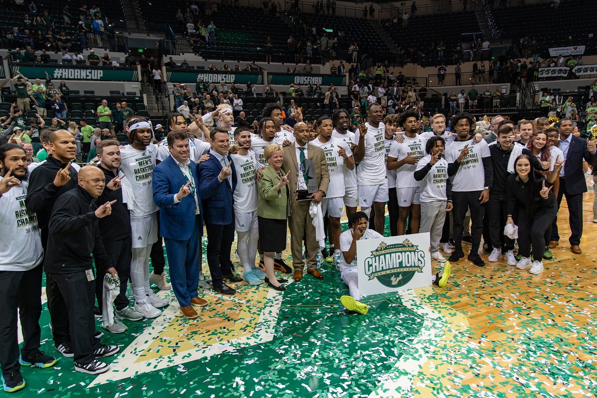 USF_Pres's tweet photo. Our men's basketball team gave us a season to remember and we are extremely proud of our student-athletes, @sunsetAMIR and our coaching staff for all they accomplished. Thank you Bulls Nation for supporting @USFMBB throughout this incredible journey. Can’t wait for next season!🤘 https://t.co/YiG33CXkVj
