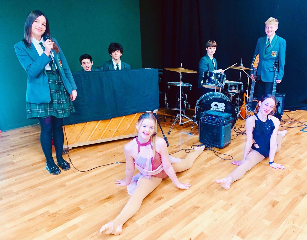 This week celebrates #WorldTheatreDay24 and #seizetheday24. Brilliant campaigns celebrating the Performing Arts at both National and Global level! This morning, we have celebrated with Talent Assemblies, featuring performances from students in both Prep and Senior! 

@ISAartsUK