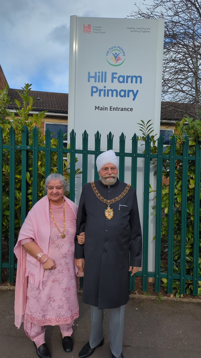 The Lord Mayor and Lady Mayoress were delighted to attend Hill Farm Primary School on 23rd February for the launch of their new Primary School Community Library.