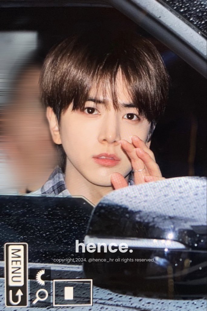 학예회에서 한눈에 엄마를 알아본 영훈어린이 같네요