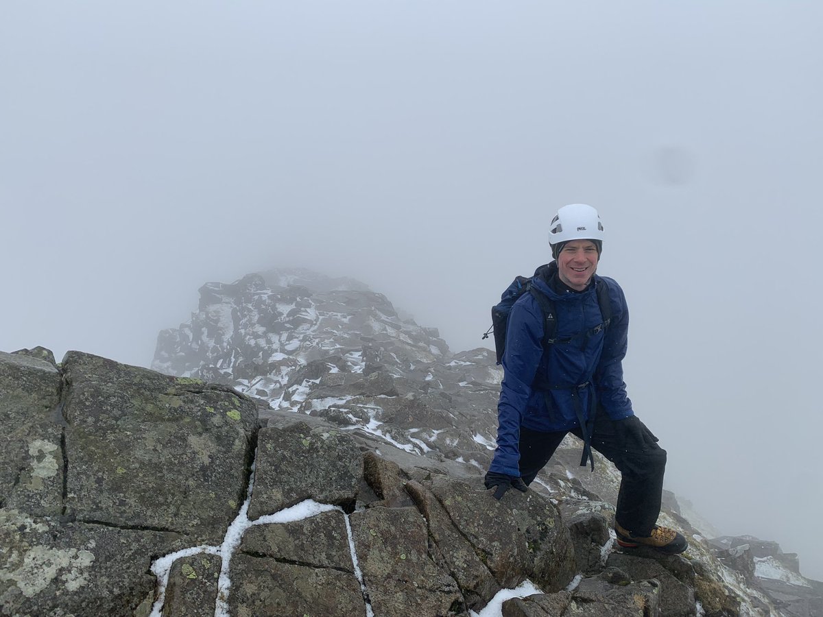 Last #winterskills course of the season for me and it was great to head out with Jack for an ascent of a very slippery and slightly snowy #swirraledge! Wes #summitsafely