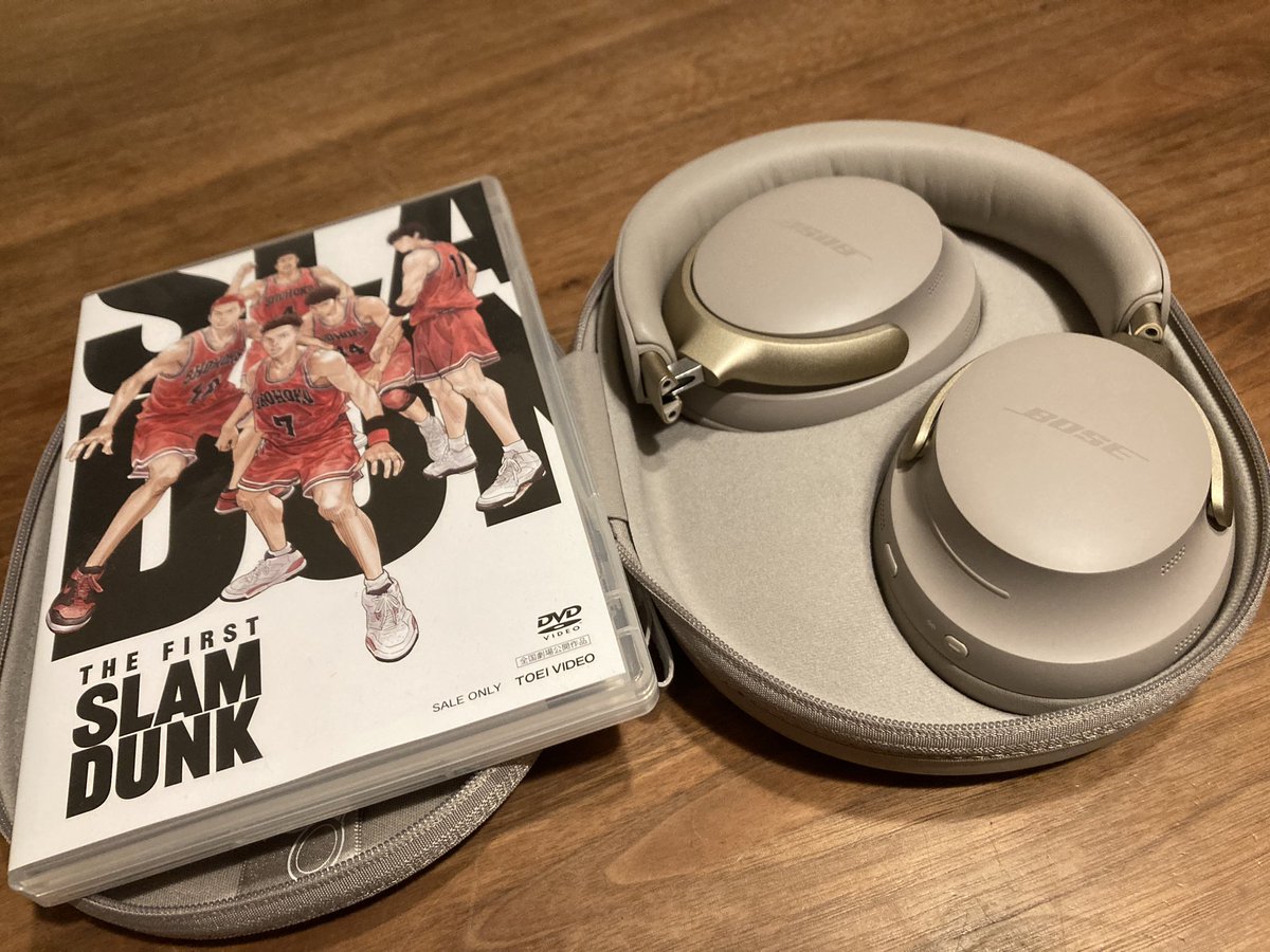 ChanSeTo1's tweet photo. 予想通りこの組み合わせ最高！
スラダン✖️ Bose QuietComfort Ultra
#BOSE #SLAMDUNK https://t.co/3xY3NkeHkG
