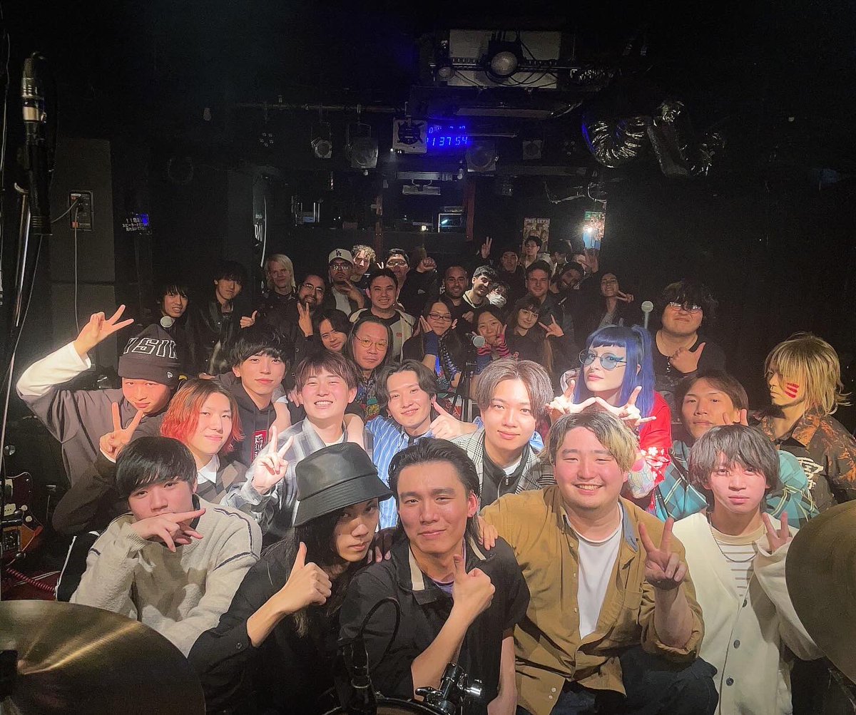 Emosapoofficial's tweet photo. エモサポ、自主企画
〜完〜
まだまだこれからやでい
ご来場いただいた皆様、出演してくださった演者様、ほんとうにありがとうございました！！
#一周年
#バイバイ佐々木 https://t.co/7ereNxr98r