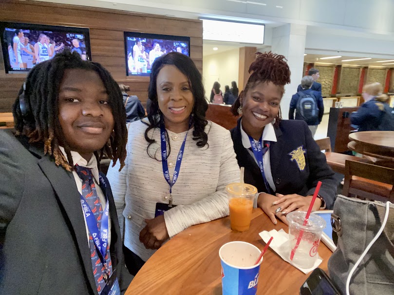 MaxineMarshEdS's tweet photo. McDonough High School @ 2024 Georgia FBLA State Leadership Conference @MHS_Warhawks @PrincipalBGame @ENunnallyEdu @kbturner973 @MsCastilloMHS https://t.co/X2YVST6S0Z