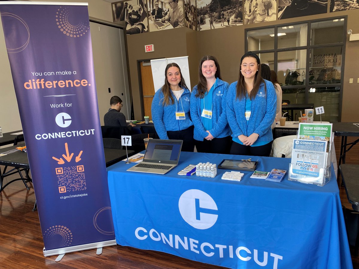 DAS' talent acquisition professionals will be at @UNewHaven Healthcare Fair today from now until 1pm 🏥💼 Come meet us, explore career opportunities, and kick-start your journey in healthcare! #jobfair Want to apply for a state job? Visit our website - jobapscloud.com/CT/