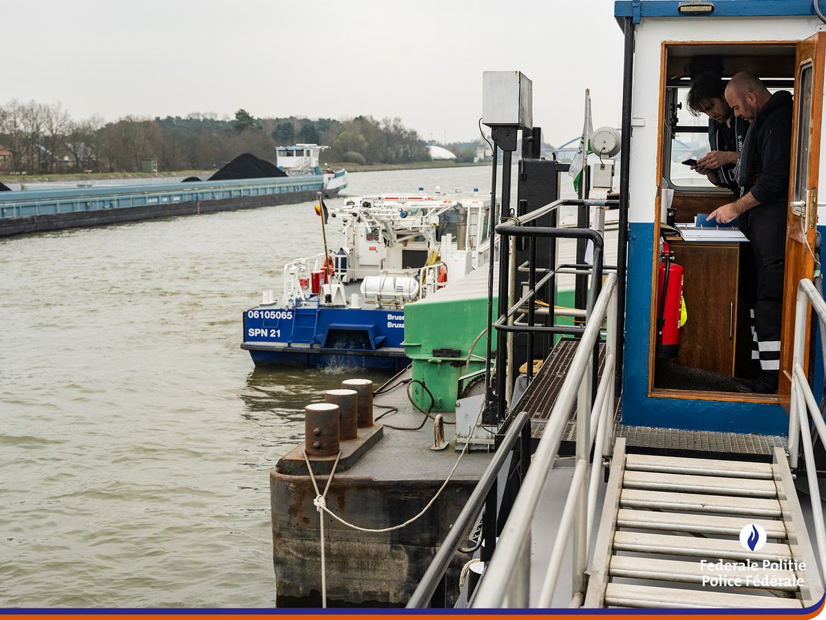 Gesteund door diverse partners heeft de Federale Scheepvaartpolitie vorige week een nationale actie uitgevoerd om de naleving van de wetgeving inzake de binnenvaart en de bemanningsvoorschriften te verzekeren. Op de 110 gecontroleerde vaartuigen waren er 22 in overtreding.