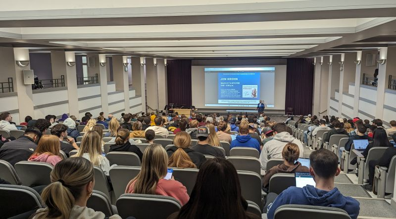 Thanks to @uiowa @TippieIowa for a warm Midwest welcome, great questions from sharp students and brilliant conversation with the college's faculty and advisory council. Cheers to Prof. Michael Altemeier in particular for the invitation! The slides for my talk on 'Generative…