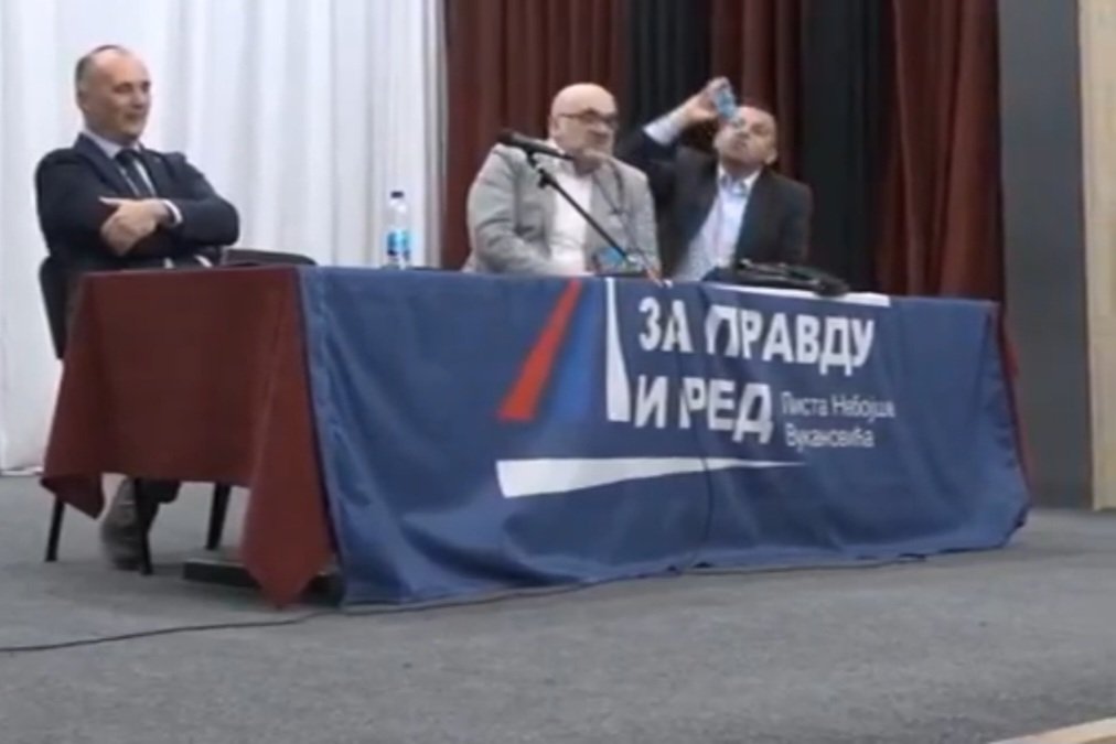 Е ово су барабе и то праве.